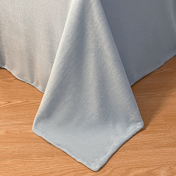 91家纺网 家纺一手货源 找家纺 857家居 2024新款雕花绒四件套-云朵系列 云朵蓝