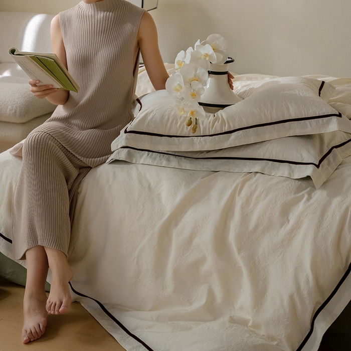 91家纺网 家纺一手货源 找家纺 2024新款老钱风复古秋冬全棉加厚立体浮雕磨毛四件套 雪柳