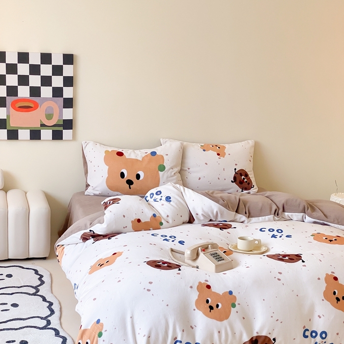 91家纺网 家纺一手货源 找家纺 时光里 2024新款数码印花牛奶绒四件套 曲奇小汪