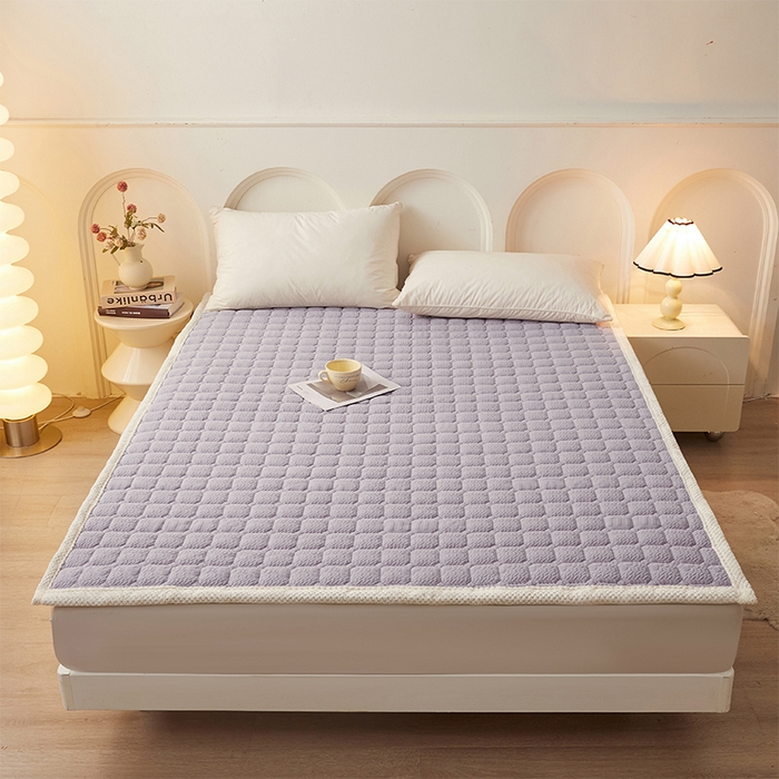 91家纺网 家纺一手货源 找家纺 丽诺床垫 2024新款加厚抗菌雕花绒保暖床垫 灰紫-雕花绒床褥