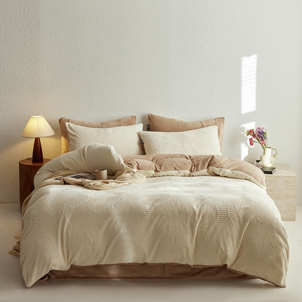 91家纺网 家纺一手货源 找家纺 （总）千朵森 2024新款全消光烂花牛奶绒四件套-梵静系列 风格一