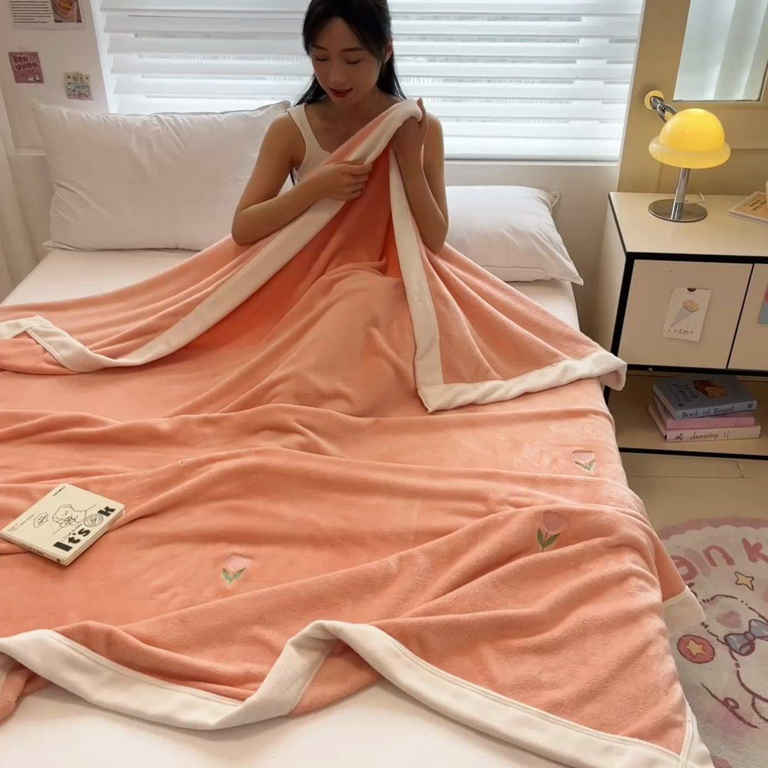 91家纺网 家纺一手货源 找家纺 慕尚 2025新款简约双面牛奶绒刺绣多功能盖毯-郁金香 郁金香-橘