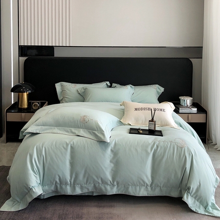 91家纺网 家纺一手货源 找家纺 诗黛尔 2024秋冬新款长绒棉磨毛刺绣花颜系列四件套 花颜浅绿