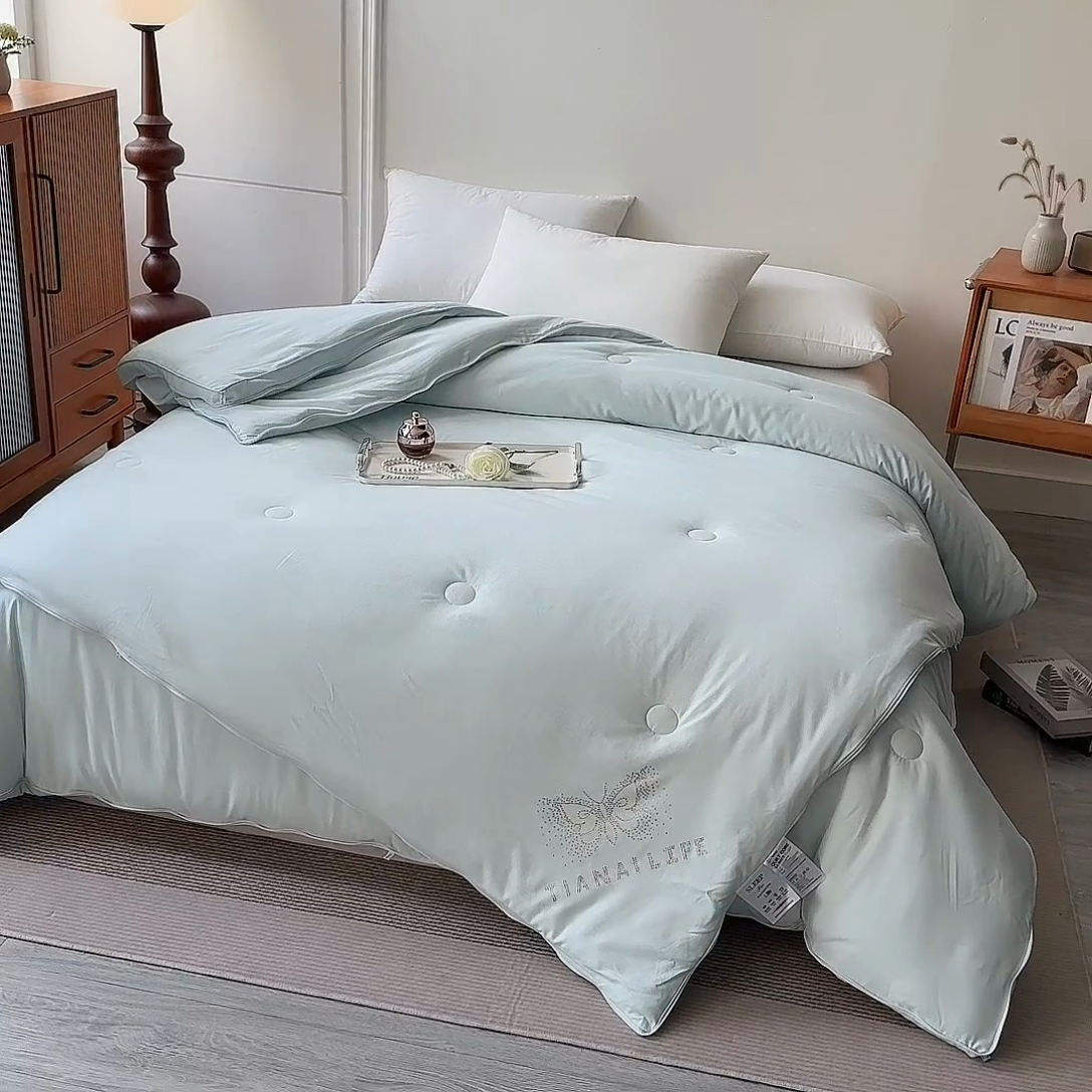 91家纺网 家纺一手货源 找家纺 德芙家纺 2024新款德芙双胎被被拉链款暖绒提花二合一子母被被子被芯 椰奶蓝