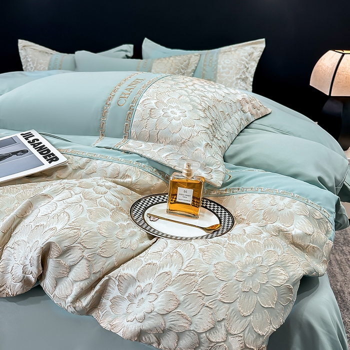 91家纺网 家纺一手货源 找家纺 宅家居 2024芙蓉并蒂-新款轻奢拼接亲肤精梳棉磨毛浮雕刺绣四件套 芙蓉并蒂-抹茶绿