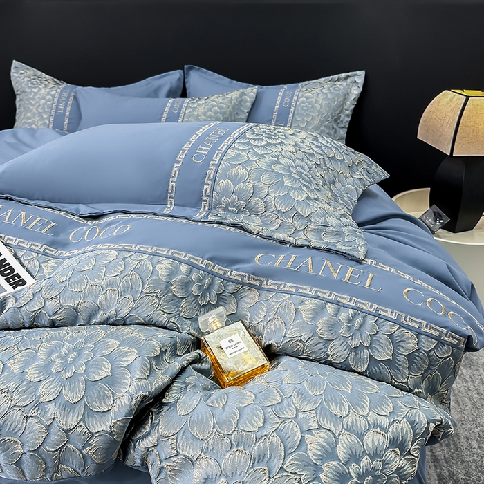 91家纺网 家纺一手货源 找家纺 （总）宅家居 2024芙蓉并蒂-新款轻奢拼接亲肤精梳棉磨毛浮雕刺绣四件套