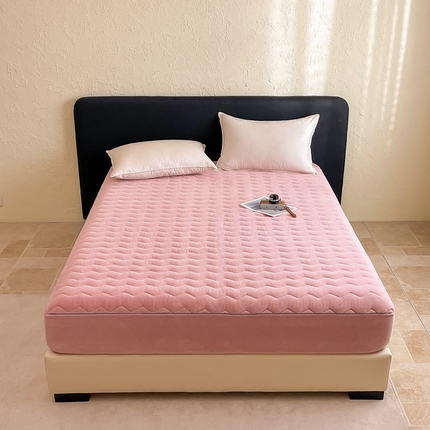 91家纺网 家纺一手货源 找家纺 （总）法芙娜家纺 新款波浪纹230克全消光牛奶绒夹棉床笠