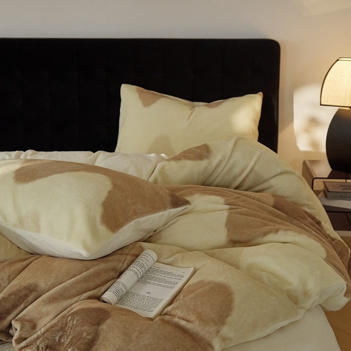 91家纺网 家纺一手货源 找家纺 时光里 2024新款牛奶绒四件套--梦境 梦境-咖