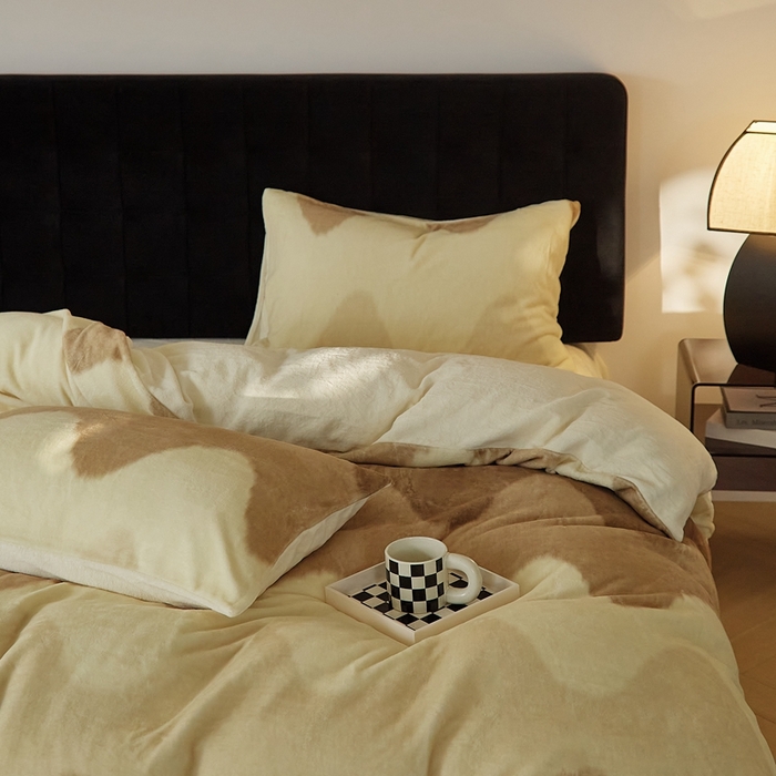 91家纺网 家纺一手货源 找家纺 时光里 2024新款牛奶绒四件套--梦境 梦境-咖