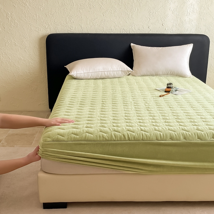 91家纺网 家纺一手货源 找家纺 法芙娜家纺 2024新款波浪纹牛奶绒夹棉床笠（控价券后价不低于128/138/148） 绿