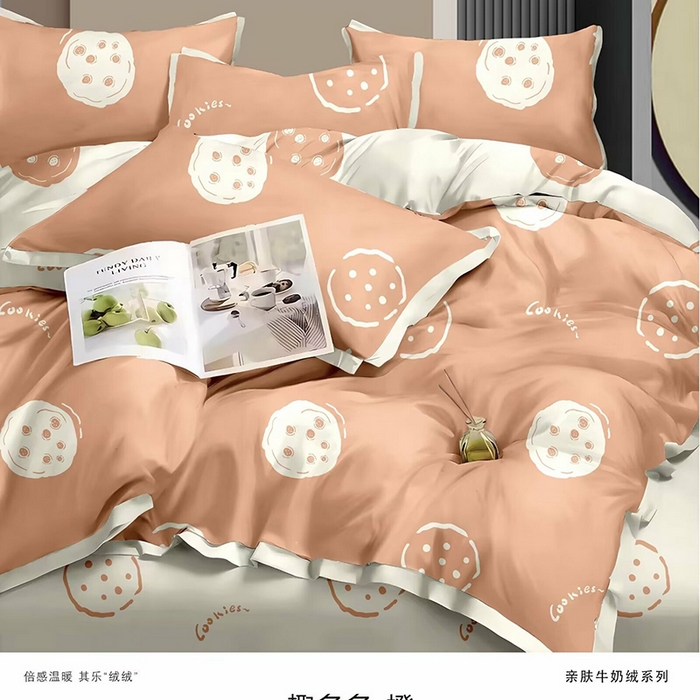 91家纺网 家纺一手货源 找家纺 优纤家纺 2024新款加厚保暖牛奶绒印花四件套 趣多多-橙