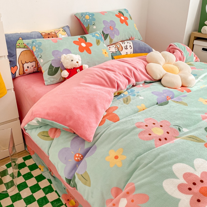 91家纺网 家纺一手货源 找家纺 西引力 2024新款加厚小清新牛奶绒四件套床单款床笠款单被套爆款 万紫千红