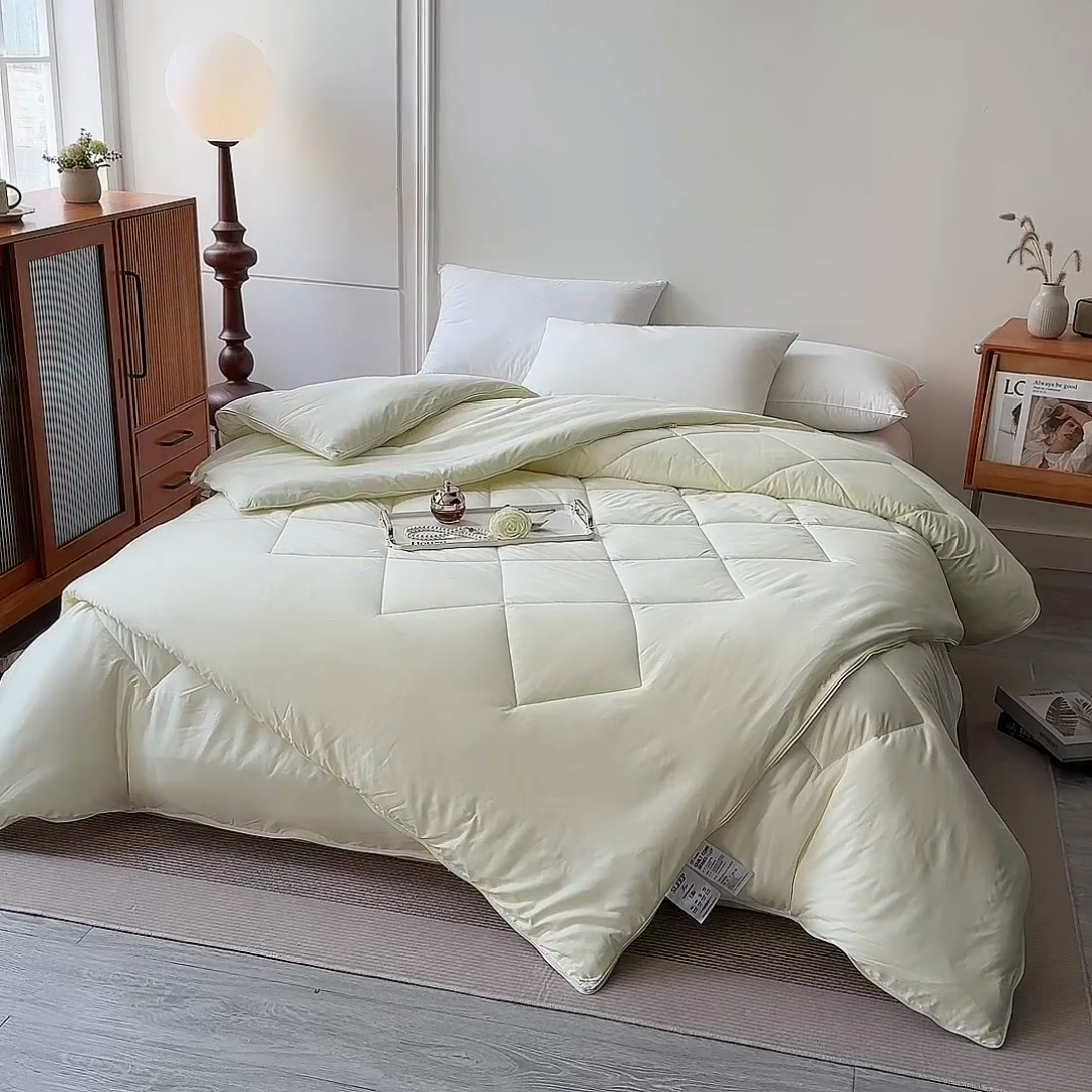 91家纺网 家纺一手货源 找家纺 德芙家纺 2024新款德芙双胎被被拉链款磨毛斜格二合一子母被被子被芯 斜格-米黄