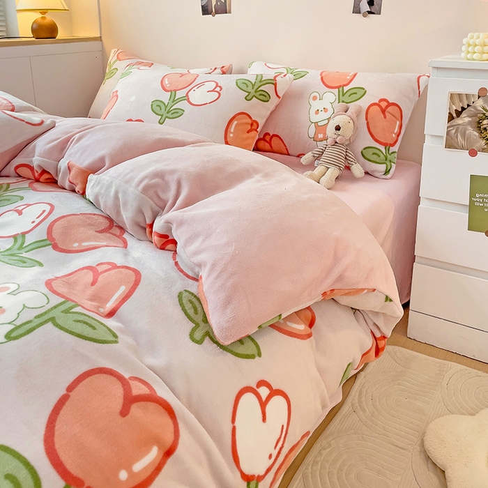 91家纺网 家纺一手货源 找家纺 西引力 2024新款加厚小清新牛奶绒四件套床单款床笠款单被套爆款 幸运兔