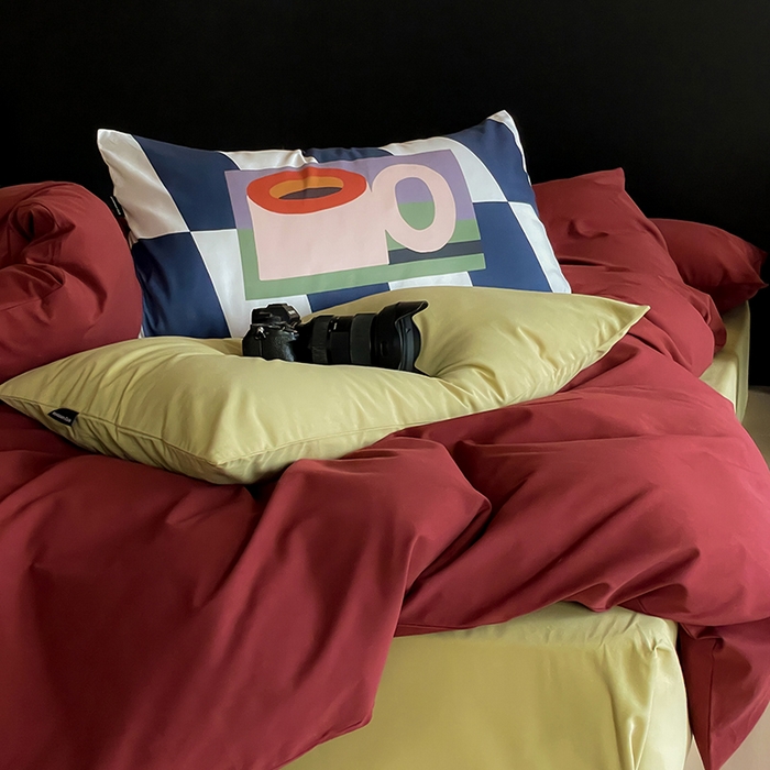 91家纺网 家纺一手货源 找家纺 圆岛家纺 2024秋冬新款纯色孟菲斯博主风时尚全棉磨毛五件套 洛可红拼尼罗绿