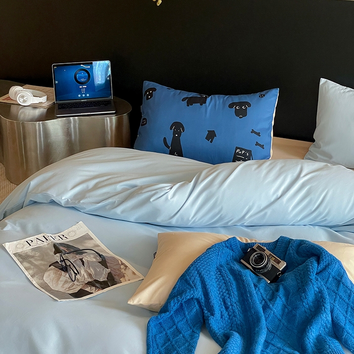 91家纺网 家纺一手货源 找家纺 圆岛家纺 2024秋冬新款纯色孟菲斯博主风时尚全棉磨毛五件套 圣迪蓝拼可可奶棕