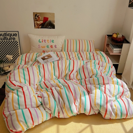 91家纺网 家纺一手货源 找家纺 桃喜 2024新款牛奶绒条纹系列四件套 多巴胺彩条（绒）