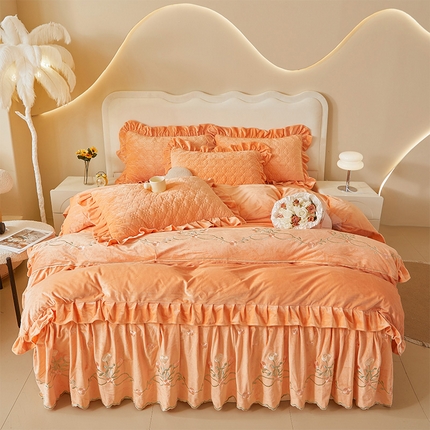 91家纺网 家纺一手货源 找家纺 （总）瑞宝 2025新款高克重宝宝绒刺绣床裙四件套-玫瑰