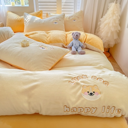 91家纺网 家纺一手货源 找家纺 （总）梦舒羽 2025新款高克重小清新牛奶绒四件套冬季法莱绒珊瑚绒-刺绣小狗系列（风格一）