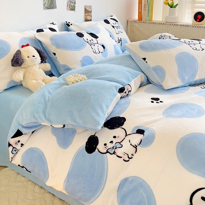 91家纺网 家纺一手货源 找家纺 西引力 2024新款加厚小清新牛奶绒四件套床单款床笠款单被套爆款 牛奶狗