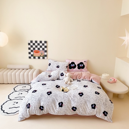 91家纺网 家纺一手货源 找家纺 时光里 2024新款大眼树牛奶绒四件套 大眼树-粉黑