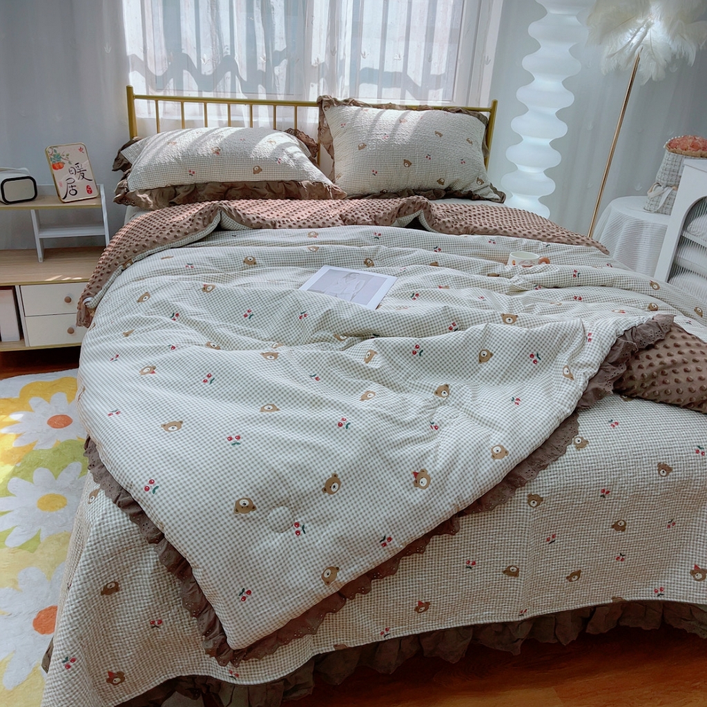 91家纺网 家纺一手货源 找家纺 暖居 2024暖居韩版纯棉豆豆被高温砂洗床盖四件套同款全棉被套熊头格子