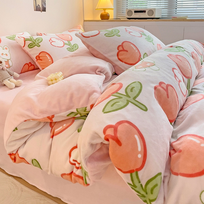 91家纺网 家纺一手货源 找家纺 西引力 2024新款加厚小清新牛奶绒四件套床单款床笠款单被套爆款 幸运兔