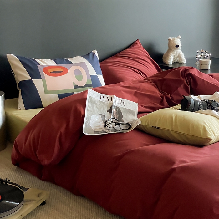 91家纺网 家纺一手货源 找家纺 圆岛家纺 2024秋冬新款纯色孟菲斯博主风时尚全棉磨毛五件套 洛可红拼尼罗绿