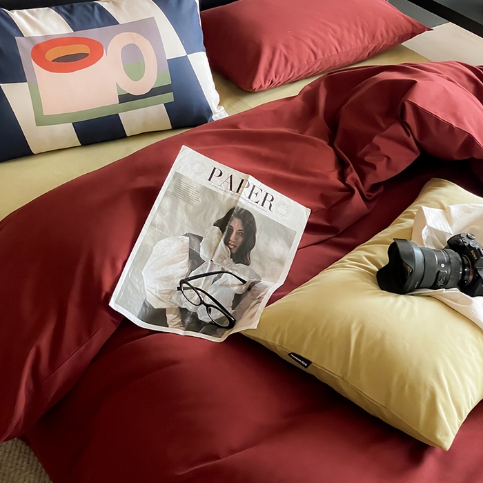 91家纺网 家纺一手货源 找家纺 圆岛家纺 2024秋冬新款纯色孟菲斯博主风时尚全棉磨毛五件套 洛可红拼尼罗绿