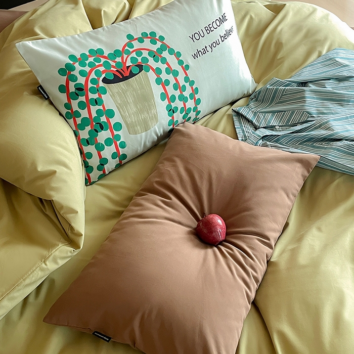 91家纺网 家纺一手货源 找家纺 圆岛家纺 2024秋冬新款纯色孟菲斯博主风时尚全棉磨毛五件套 尼罗绿拼深咖