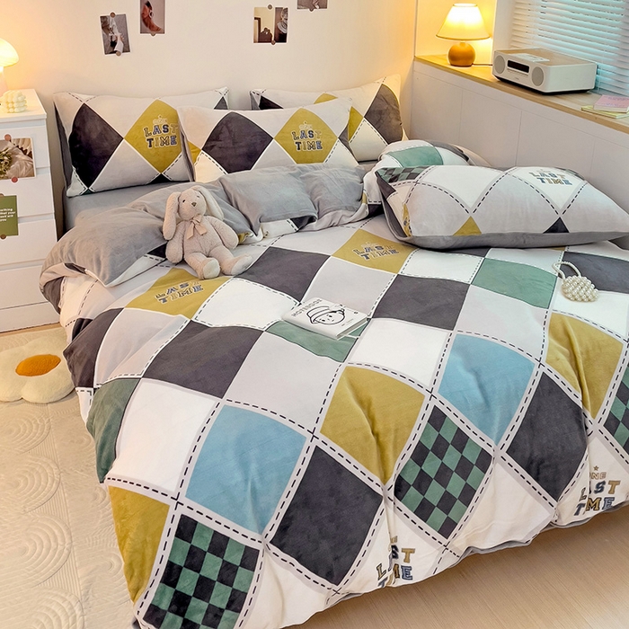 91家纺网 家纺一手货源 找家纺 西引力 2024新款加厚小清新牛奶绒四件套床单款床笠款单被套爆款 菱格