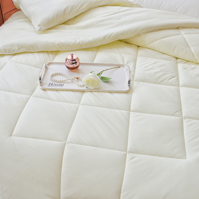 91家纺网 家纺一手货源 找家纺 德芙家纺 2024新款德芙双胎被被拉链款磨毛斜格二合一子母被被子被芯 斜格-米黄