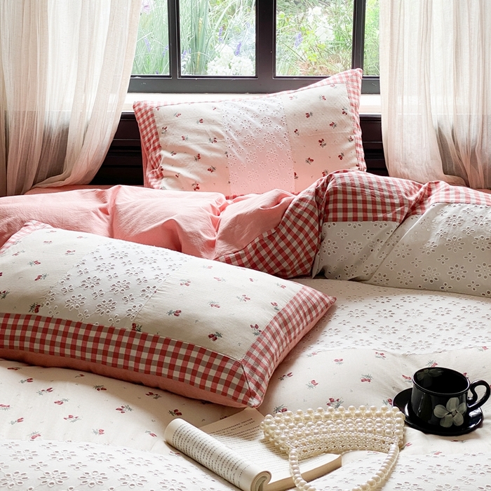 91家纺网 家纺一手货源 找家纺 旷野 2023新款水洗棉-微甜小柏丽四件套 棚拍 奶昔粉