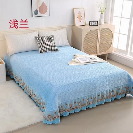 91家纺网 家纺一手货源 找家纺 悦织湾家纺 2025新款纯色色织牛奶绒夹棉床盖双层蕾丝花边床裙床盖轻奢时尚床品直播电商热销款外贸跨境新品 浅兰