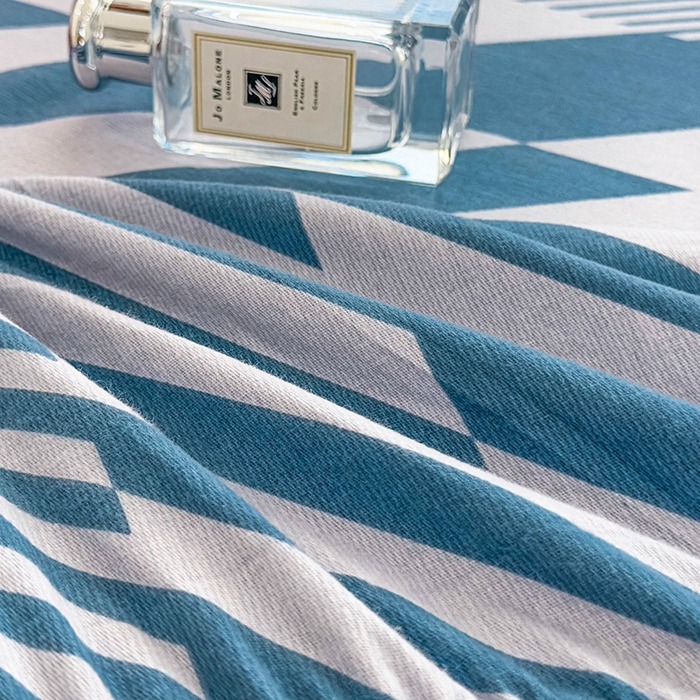 91家纺网 家纺一手货源 找家纺 丝芙妮家居（原乐视家纺） 2024新款全棉磨毛多规格AB版单品套件系列（第二波）--单床单及三件套 卡曼-蓝