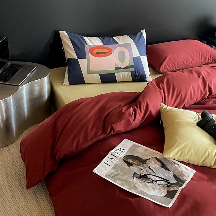 91家纺网 家纺一手货源 找家纺 圆岛家纺 2024秋冬新款纯色孟菲斯博主风时尚全棉磨毛五件套 洛可红拼尼罗绿