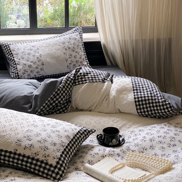 91家纺网 家纺一手货源 找家纺 旷野 2023新款水洗棉-微甜小柏丽四件套 棚拍 经典黑