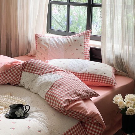 91家纺网 家纺一手货源 找家纺 （总）旷野 2023新款水洗棉-微甜小柏丽四件套 棚拍