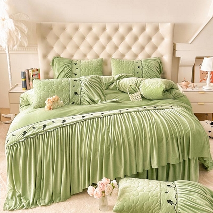 91家纺网 家纺一手货源 找家纺 恋尚 2024新款宝宝绒夹棉床裙绣花四件套--叶洛莉 叶洛莉-薄荷绿