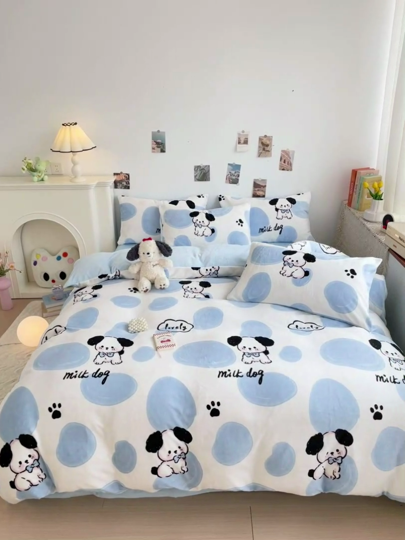 91家纺网 家纺一手货源 找家纺 西引力 2024新款加厚小清新牛奶绒四件套床单款床笠款单被套爆款 牛奶狗