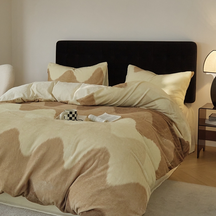 91家纺网 家纺一手货源 找家纺 时光里 2024新款牛奶绒四件套--梦境 梦境-咖