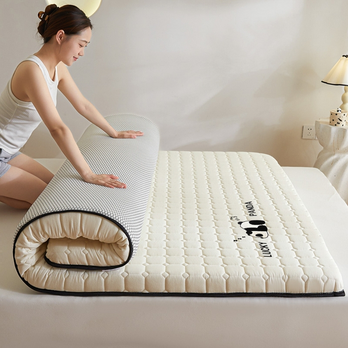 91家纺网 家纺一手货源 找家纺 鑫钰 2024秋冬新款单边乳胶加厚硬质棉家用床垫 单边-趴趴熊猫-玉石白