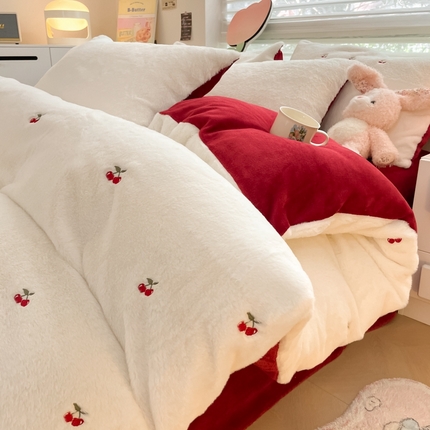 （总）蜜柚 2024新款牛奶绒兔毛绒高克重小清新满版绣花四件套1