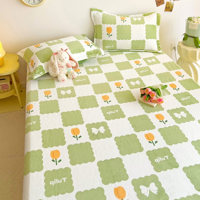 91家纺网 家纺一手货源 找家纺 大柏树 2025新款A类高克重亲肤舒适牛奶绒印花四件套-单床单可定制 花町-绿