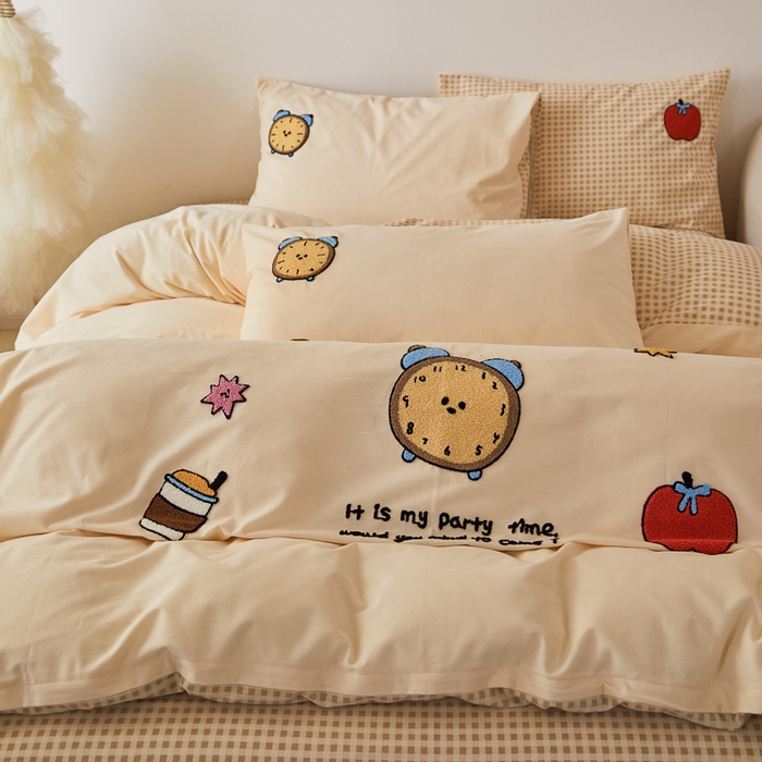 91家纺网 家纺一手货源 找家纺 怡家居 2024秋冬新款全棉磨毛绣花四件套 小闹钟