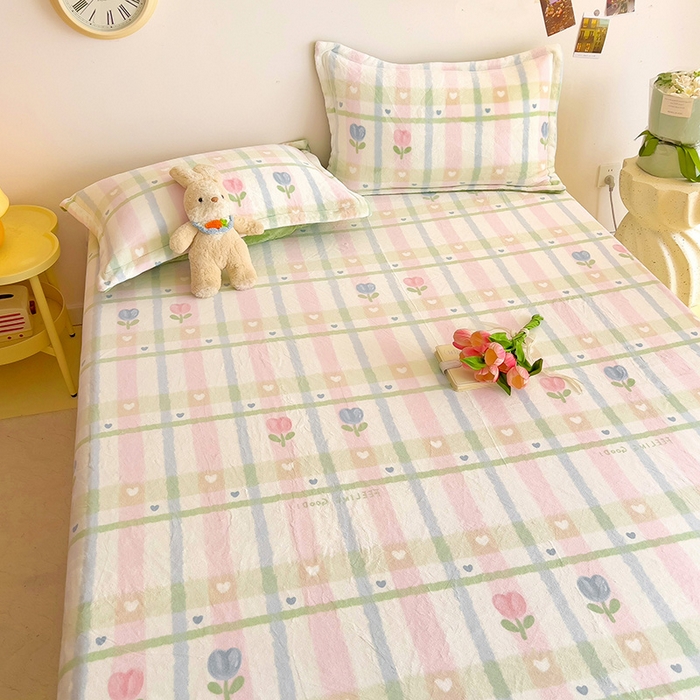 91家纺网 家纺一手货源 找家纺 大柏树 2025新款A类高克重亲肤舒适牛奶绒印花四件套-单床单可定制 悸动