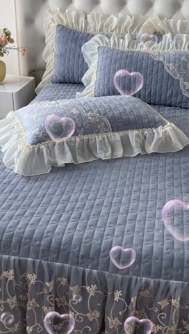 91家纺网 家纺一手货源 找家纺 罗艺轩 2024新款高克重牛奶雪纺边床裙三件套-羽蝶 高级灰