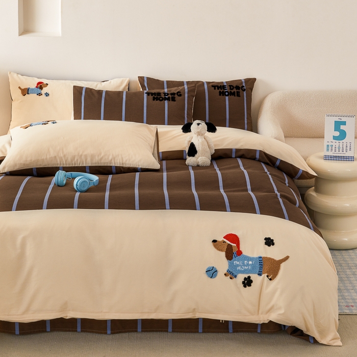 91家纺网 家纺一手货源 找家纺 怡家居 2024秋冬新款全棉磨毛绣花四件套 心动小狗