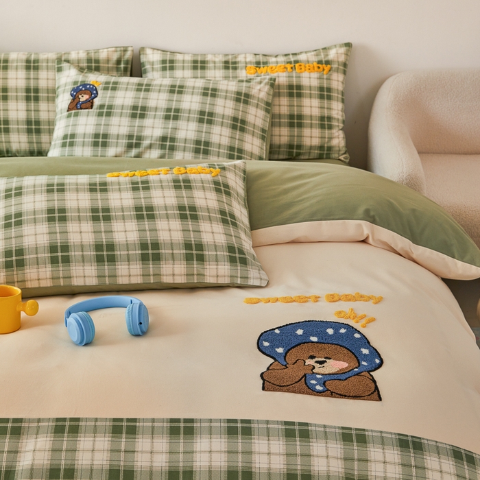 91家纺网 家纺一手货源 找家纺 怡家居 2024秋冬新款全棉磨毛绣花四件套 帽子熊