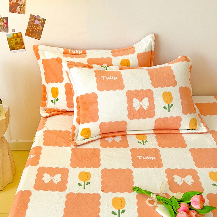 91家纺网 家纺一手货源 找家纺 大柏树 2025新款A类高克重亲肤舒适牛奶绒印花四件套-单枕套可定制 花町-桔